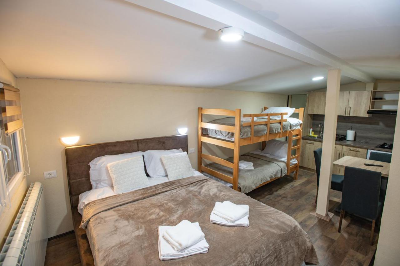 Apartmani Sp Jovanovic Crni Vrh Dış mekan fotoğraf
