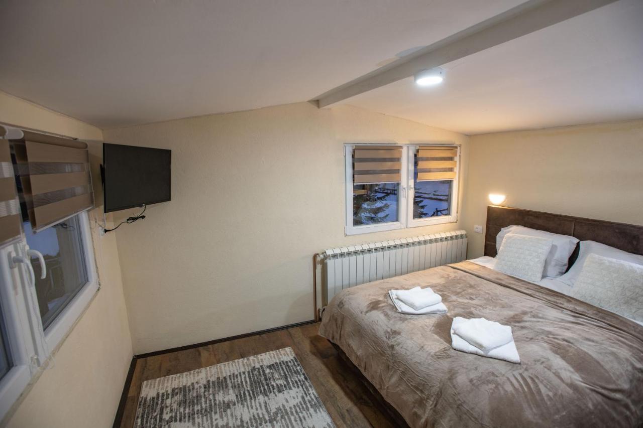 Apartmani Sp Jovanovic Crni Vrh Dış mekan fotoğraf